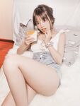 極品網紅美少女嫩妹草莓味的奈奈兔罕露臉高價24套-NO.015 第3季 Vol.01 茶藝課-抹茶味 [67P+1V]