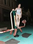 極品美乳淫盪『嫂子愛露出』最新震撼流出 廢棄大樓和兩猛男戶外3P野戰 輪番內射 高清