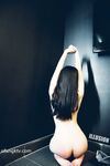 八月【重磅福利】SM大神ILLUSION 調教COS女奴福利集，各種性虐蘿莉美少女，屁股都拍紅再操