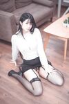 推特極品露臉巨乳蘿莉▌落落Raku ▌真空吊帶黑絲女秘書 陽具跳蛋自慰 超大尺度獻出白虎嫩鮑2