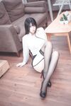 推特極品露臉巨乳蘿莉▌落落Raku ▌真空吊帶黑絲女秘書 陽具跳蛋自慰 超大尺度獻出白虎嫩鮑2
